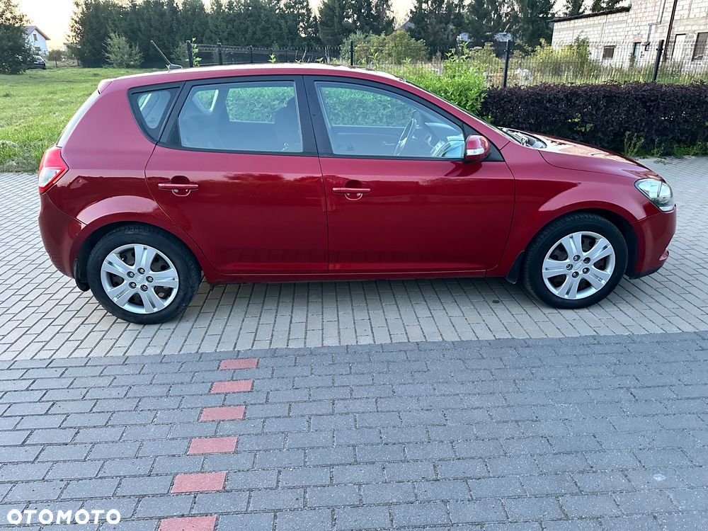 Kia Ceed 1.4 Comfort + - 2