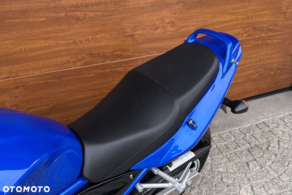 Suzuki Bandit - 25
