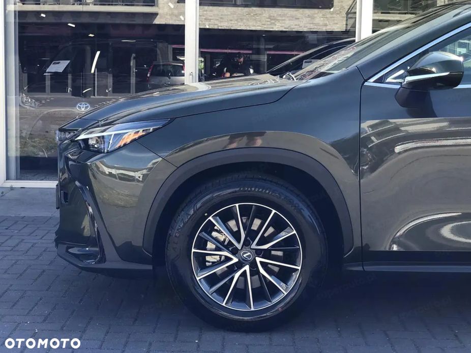 Lexus NX 350h Elegance 2WD - 4