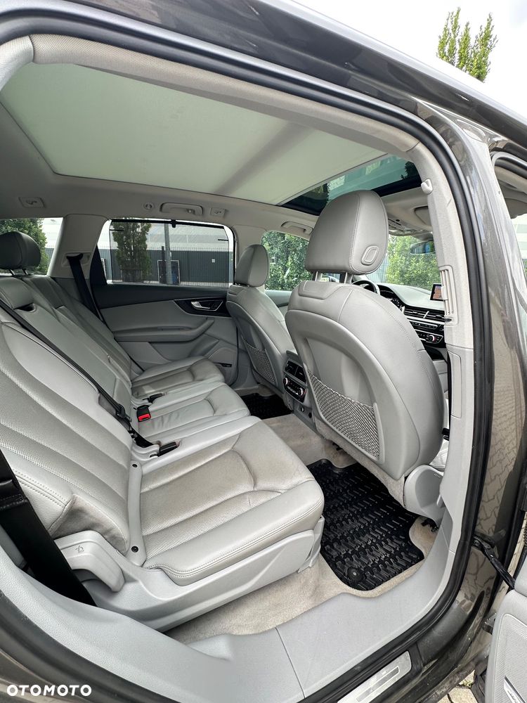 Audi Q7 - 13