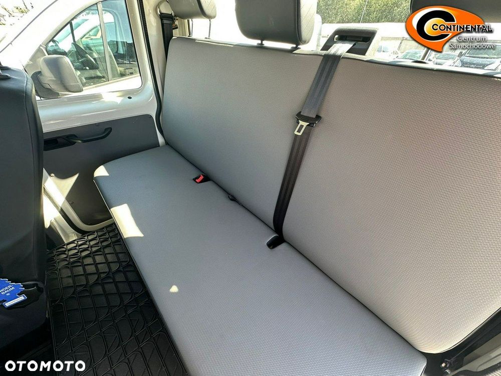 Volkswagen Transporter - 8