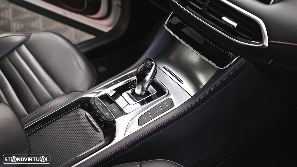 MG EHS 1.5 T-GDI Plug-in Hybrid Luxury - 39