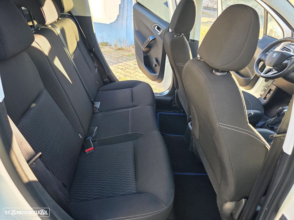 Peugeot 208 82 PureTech Style - 9