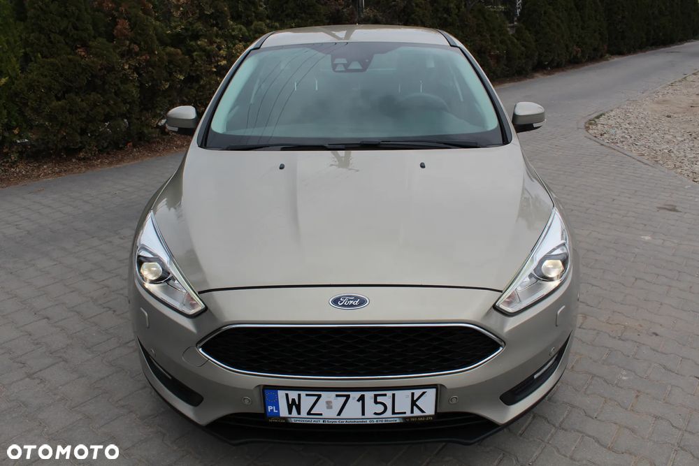 Ford Focus 1.0 EcoBoost Titanium - 10