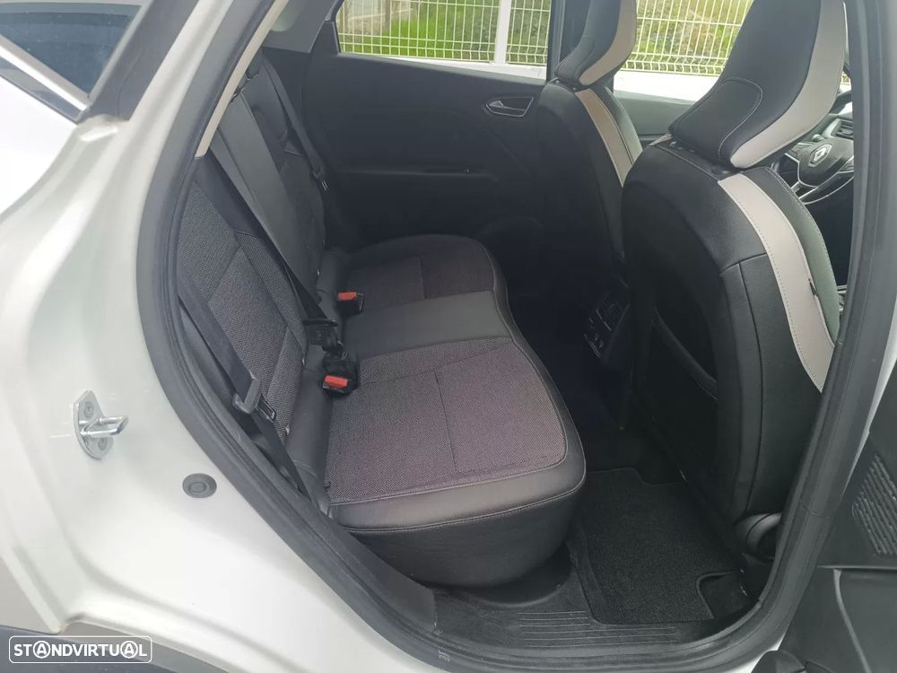 Renault Captur TCe 100 INTENS - 16