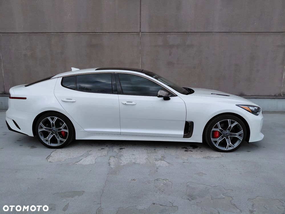 Kia Stinger 3.3 T-GDI AWD GT - 9
