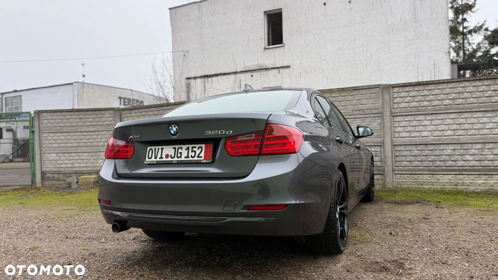 BMW Seria 3 - 38