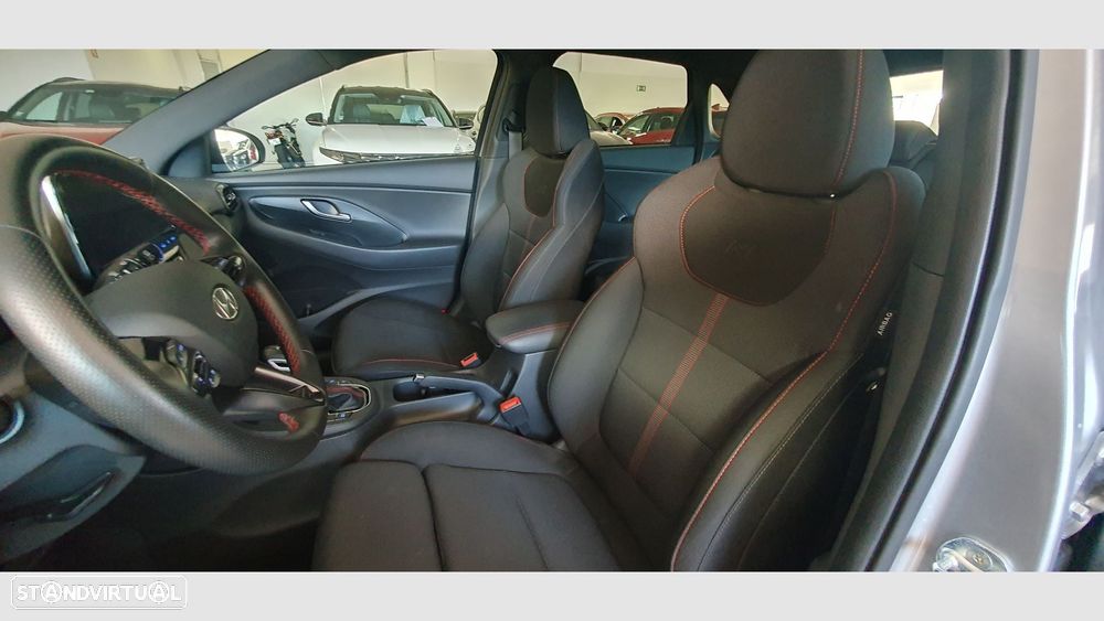 Hyundai i30 1.6 CRDi N-Line 7DCT - 10