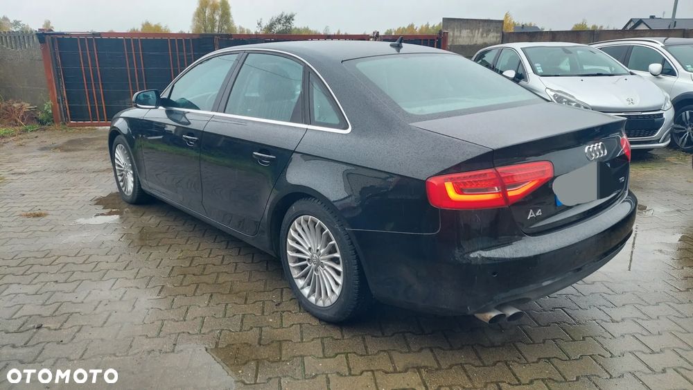Audi A4 Limousine 2012 photo 5