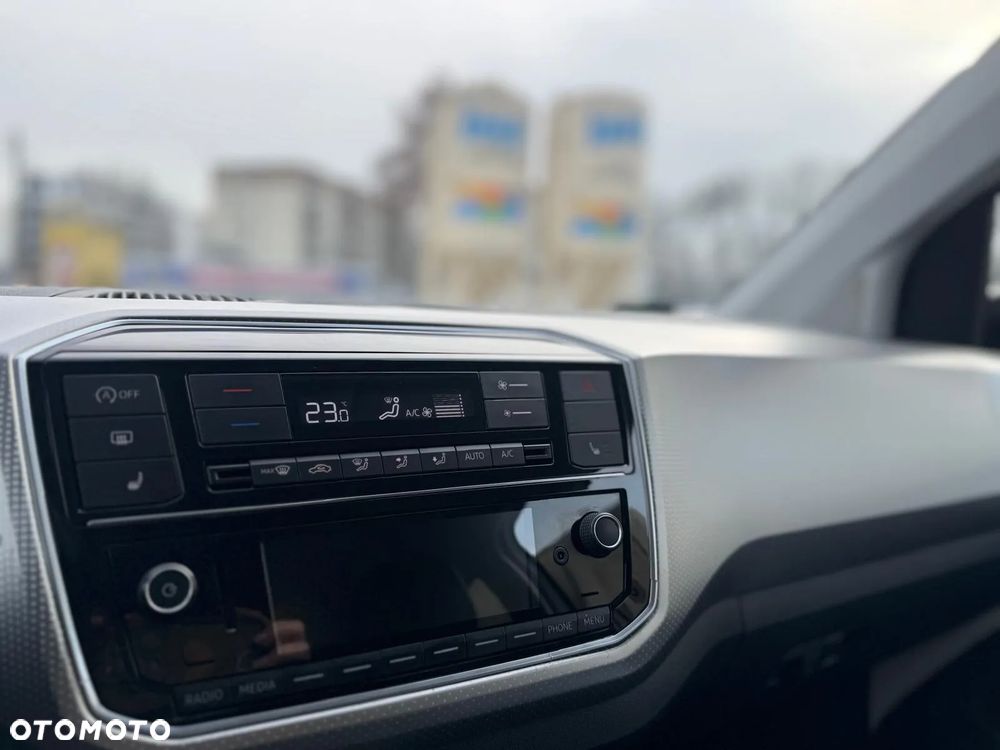 Volkswagen up! - 16