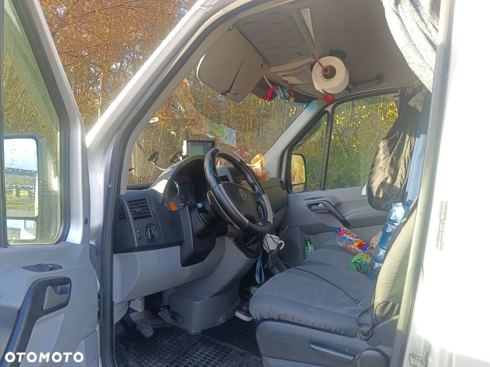 Mercedes-Benz Sprinter - 6