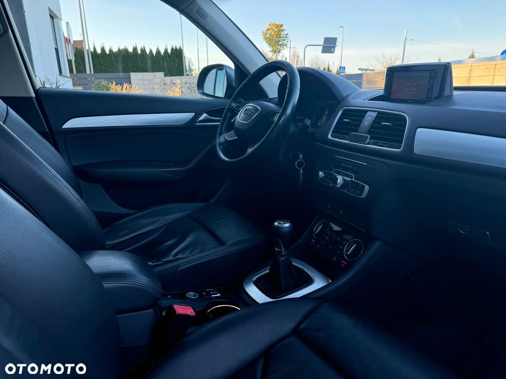 Audi Q3 2.0 TDI Design - 27