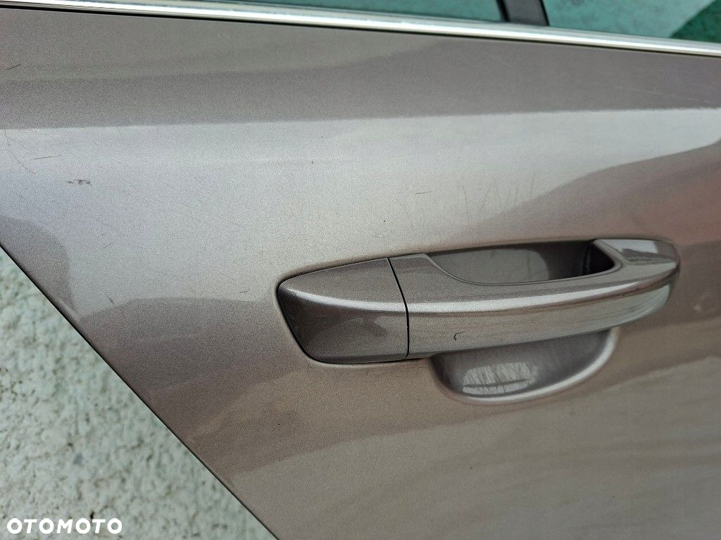 SKODA SUPERB 2011 3T KOMBI DRZWI PRAWE PRZEDNIE TYLNIE PRAWY PRZÓD TYŁ LF4U - 15