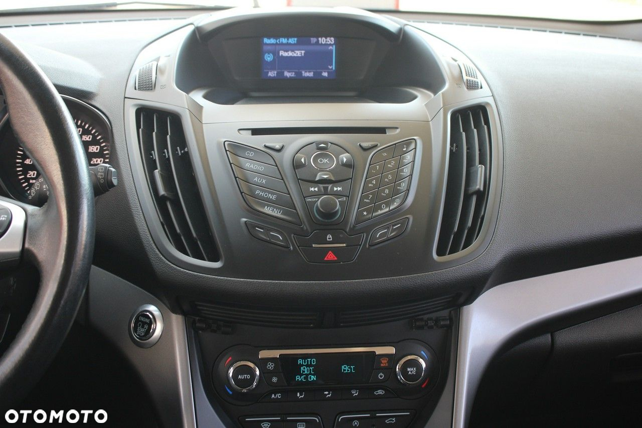 Ford Kuga 1.5 EcoBoost 2x4 Titanium - 10