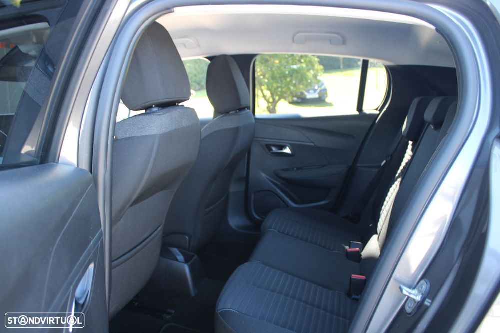 Peugeot 208 1.2 PureTech SE Style - 6