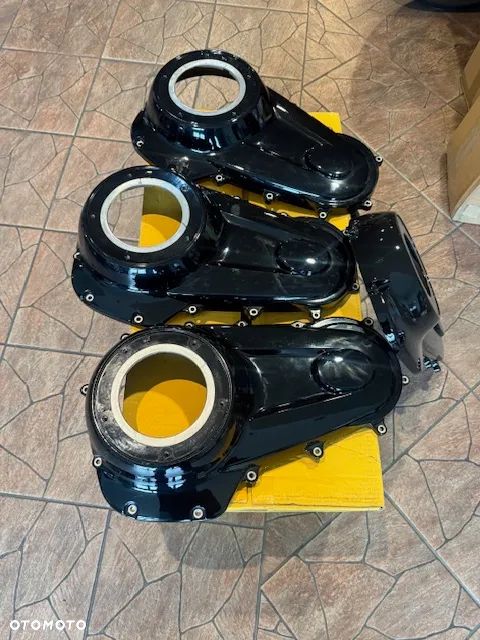 Pokrywa sprzęgła Harley Touring M8 17+ - 1