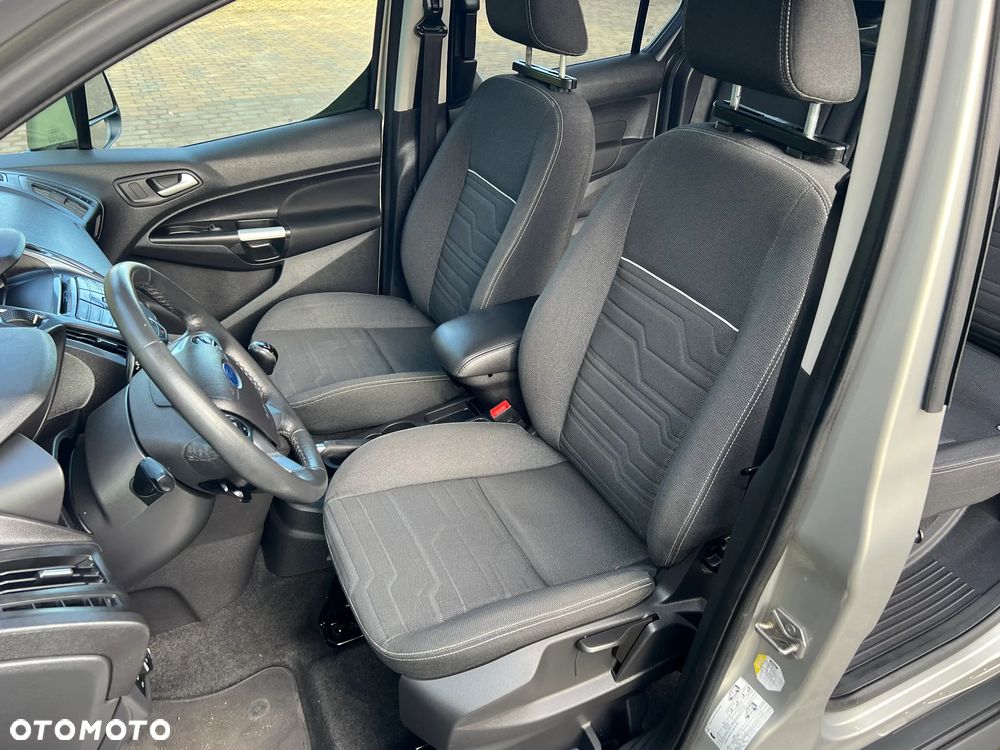 Ford Tourneo Connect - 15