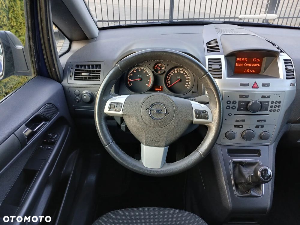 Opel Zafira - 18