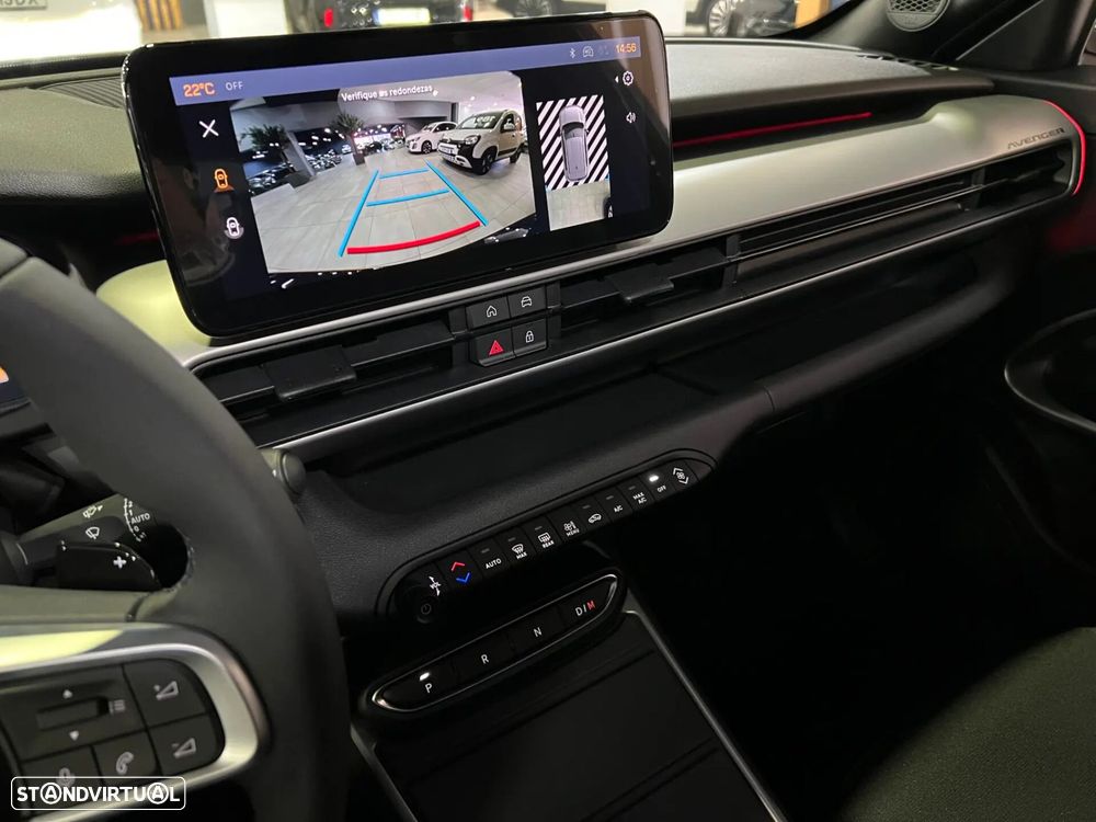 Jeep Avenger 1.2 e-Hybrid Summit DCT - 13