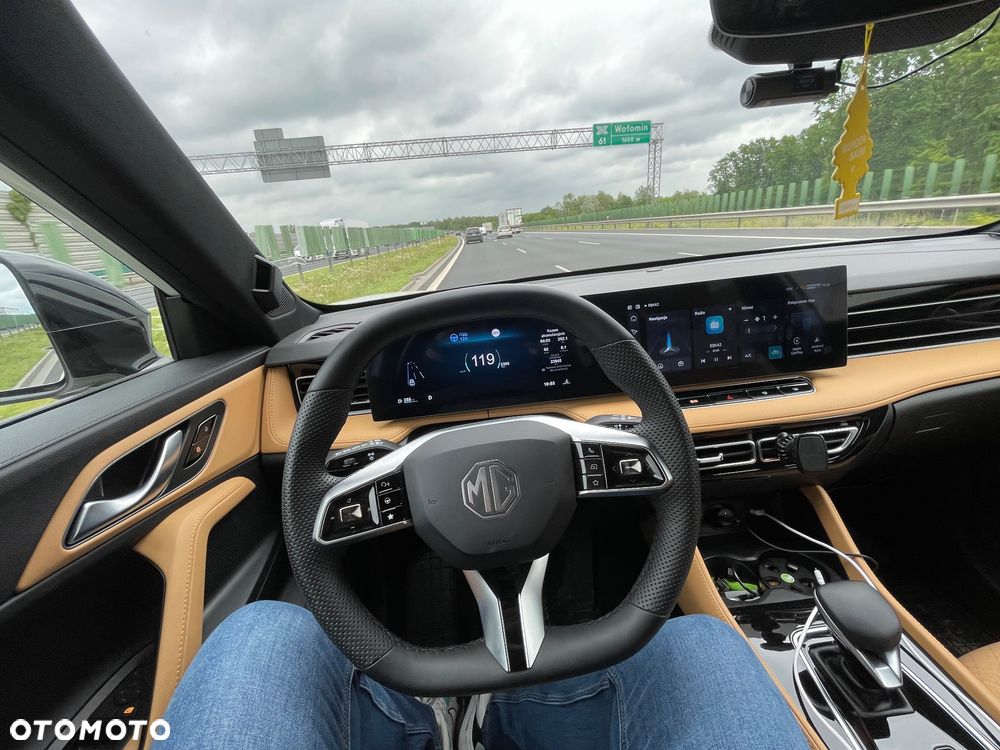 MG HS 1.5 T-GDI Excite DCT - 4
