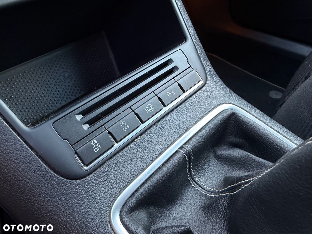 Volkswagen Tiguan - 22