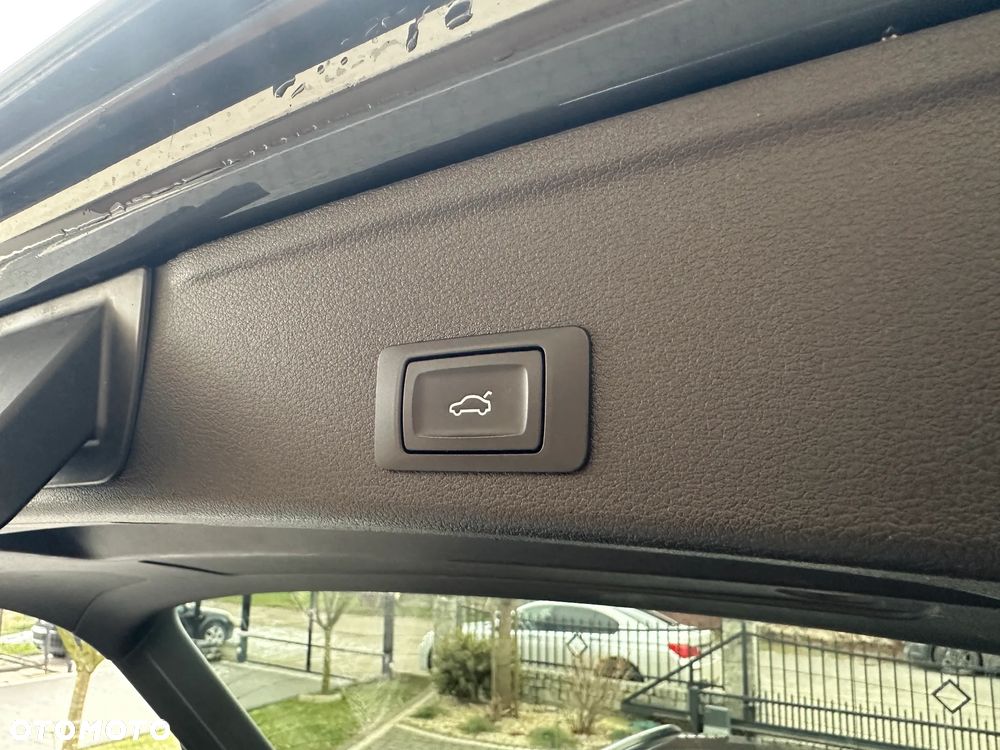 Audi A4 Avant 2.0 TDI S tronic quattro sport - 17