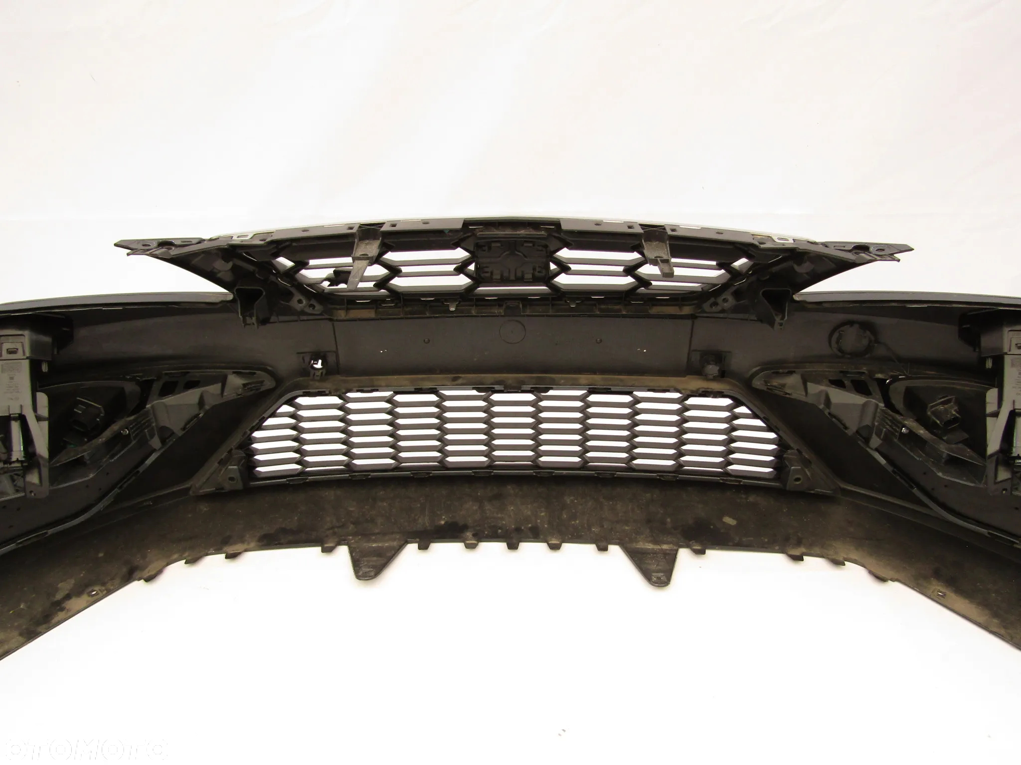 Zderzak przedni Seat Leon FR 17 - 20 Sprysk./ Pdc-4 Lakier LC7V - 21