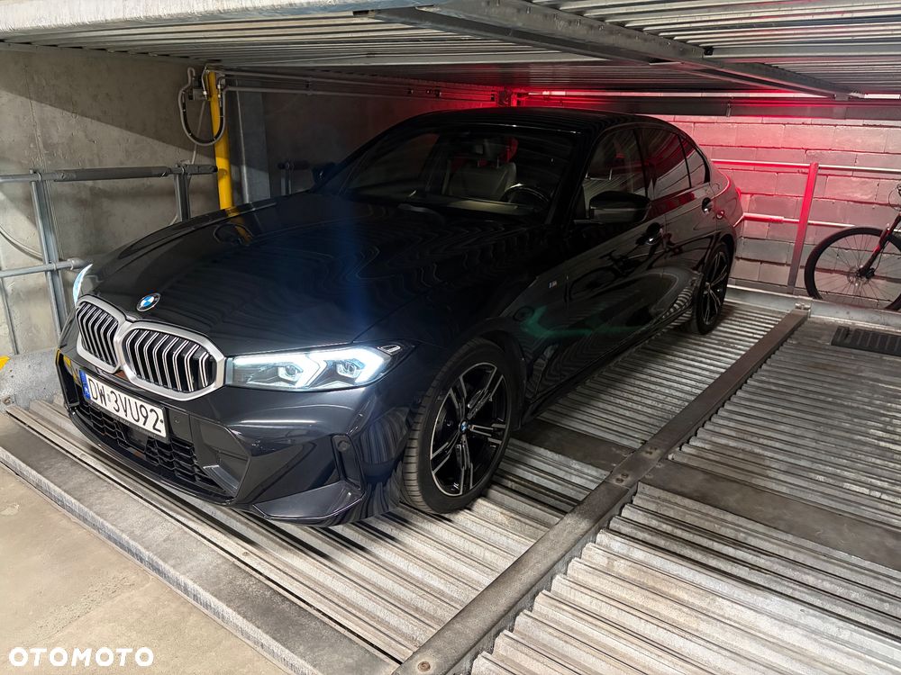 BMW Seria 3 320d xDrive mHEV M Sport sport - 36