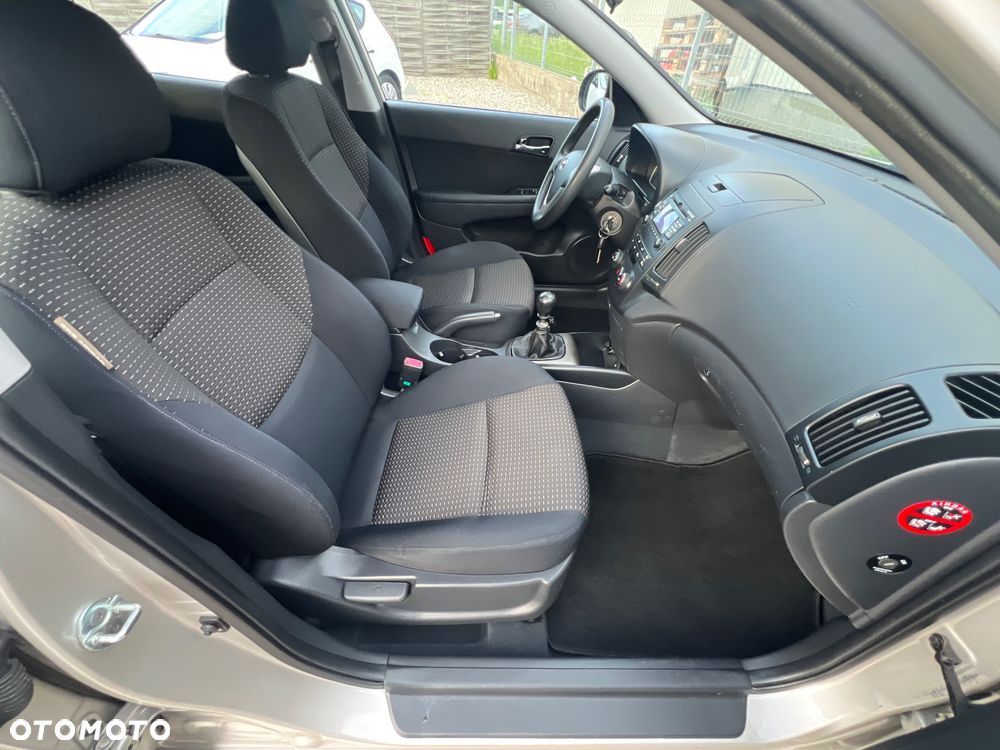 Hyundai i30 1.4 Edition Plus - 20