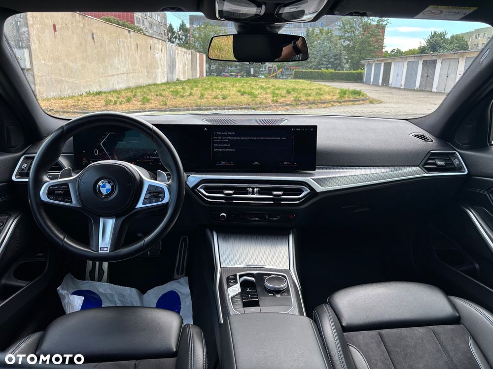 BMW Seria 3 320i xDrive M Sport - 35