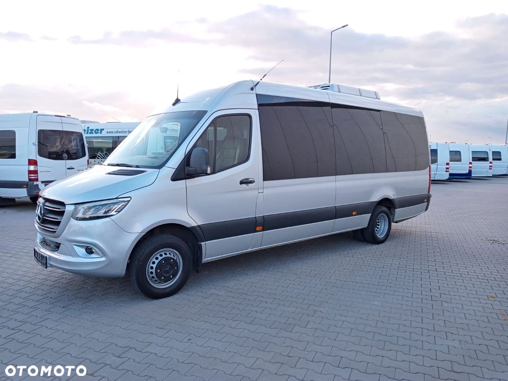 Mercedes-Benz Sprinter - 2