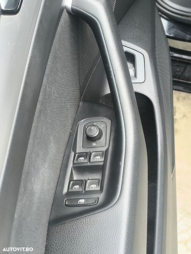 Volkswagen Passat 2.0 TDI (BlueMotion Technology) Comfortline - 8