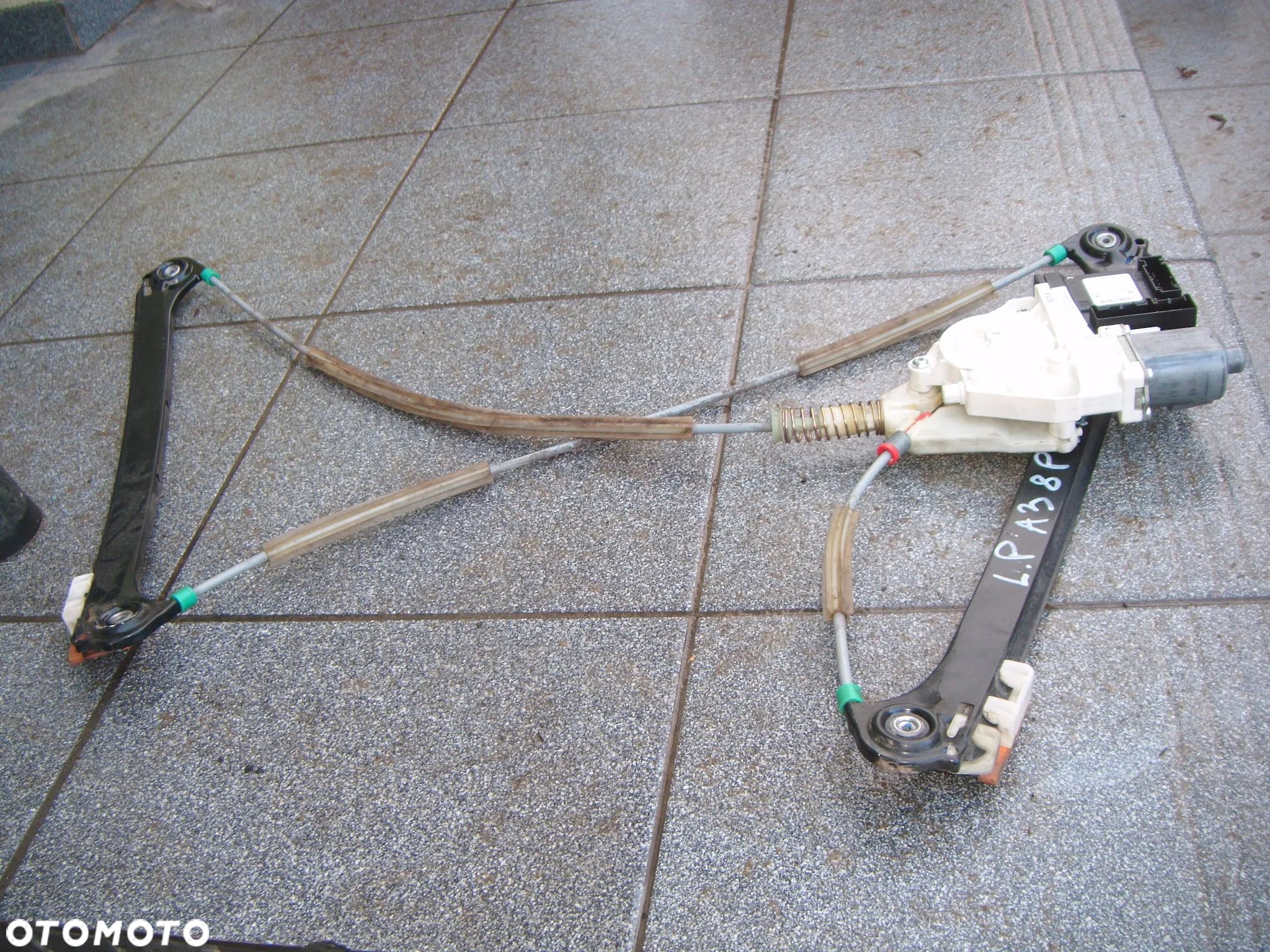 audi a3 8p 3d mechanizm szyby lewy przód z silnikiem - 1