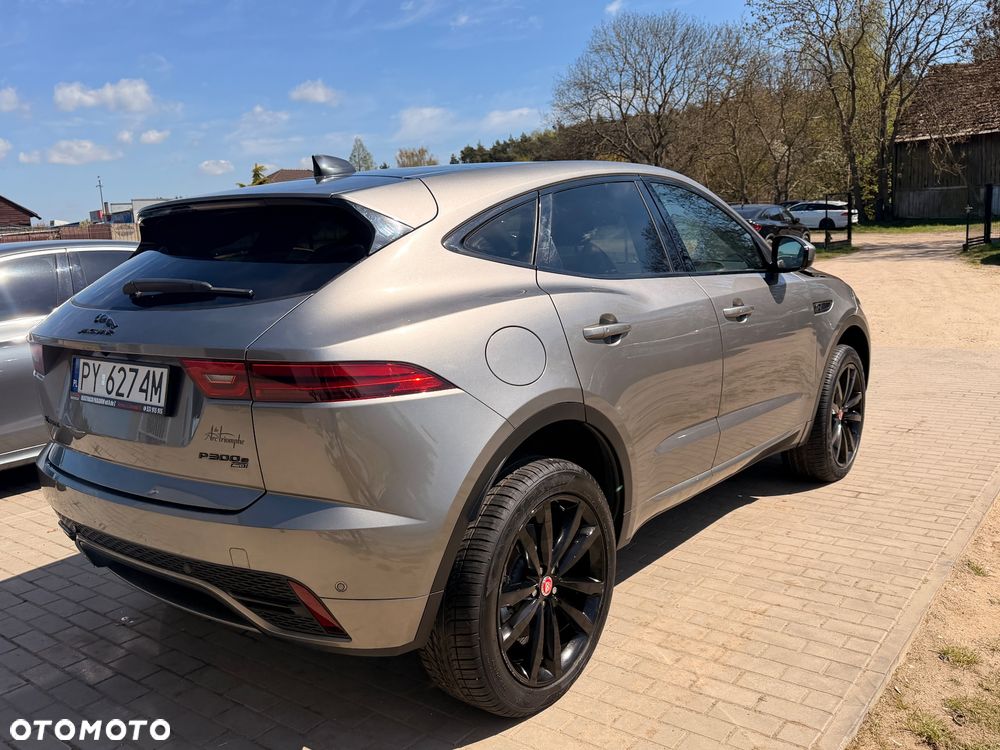 Jaguar E-Pace 1.5 P300e PHEV AWD R-Dynamic SE - 8