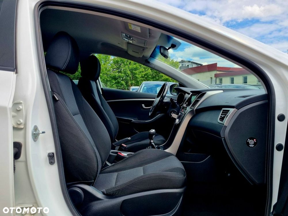 Hyundai i30 1.4 Style - 11