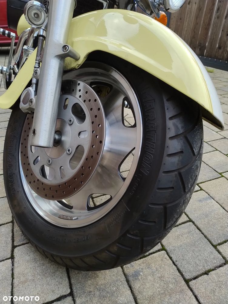 Suzuki VL 1500 Intruder LC - Boulevard C90 - 15