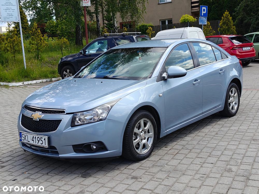 Chevrolet Cruze 2.0 LS - 17