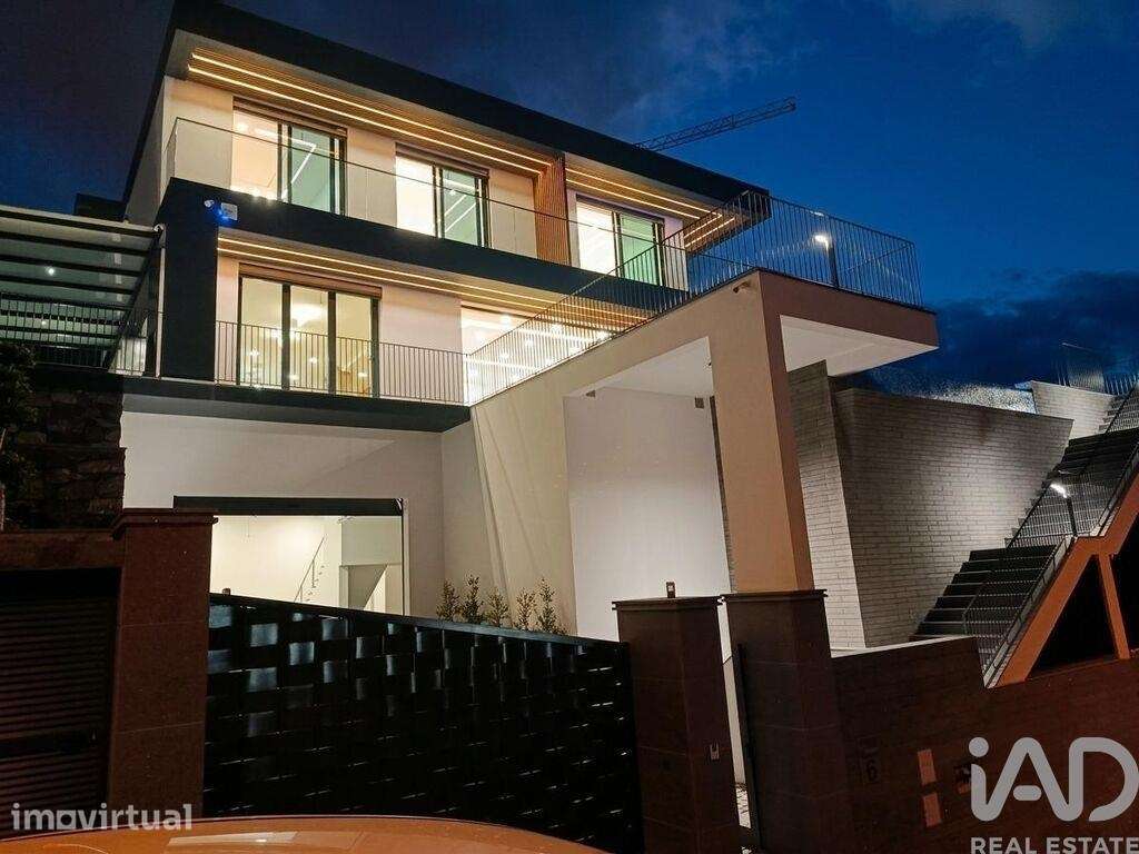 Casa / Villa T3 em Santo António de 255 m2 - Grande imagem: 4/23