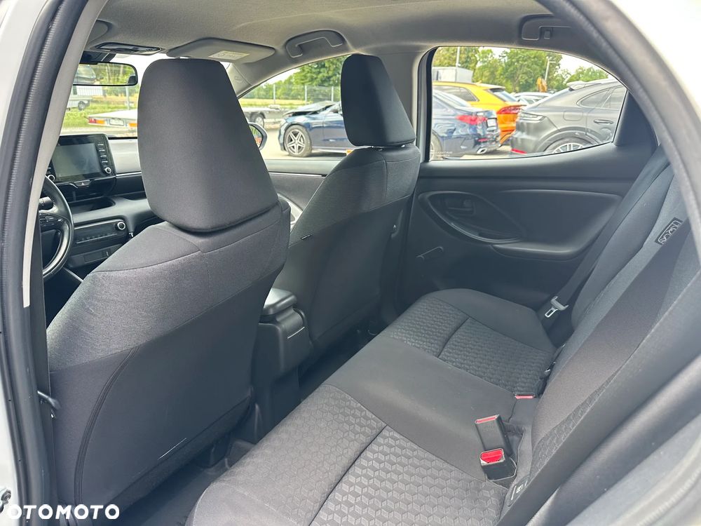 Toyota Yaris - 11