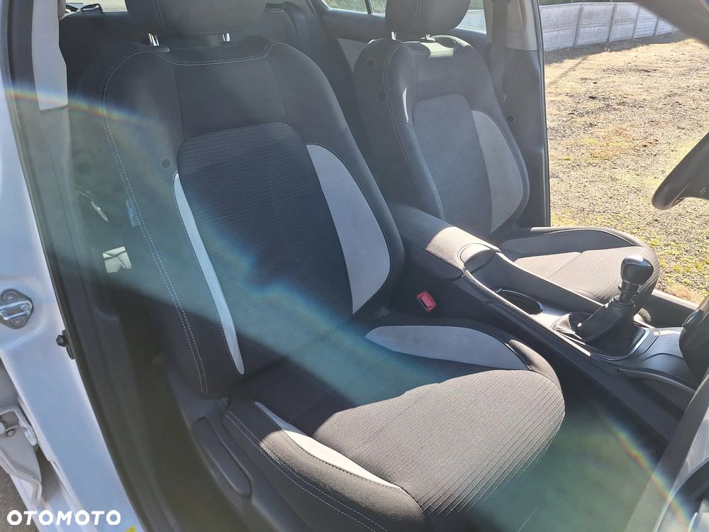 Toyota Avensis 2.0 D-4D Active Business - 18