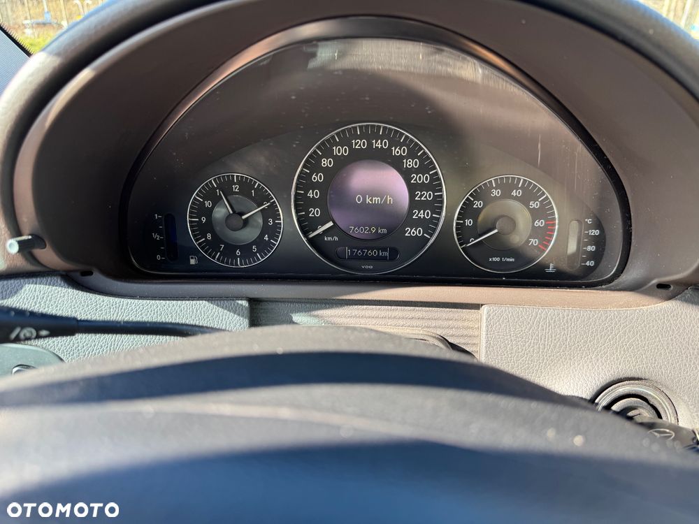 Mercedes-Benz CLK - 9