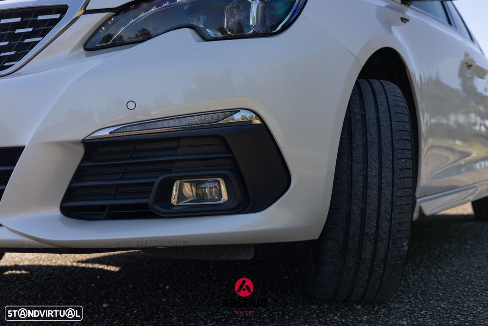 Peugeot 308 SW 1.5 BlueHDi GT EAT8 - 26