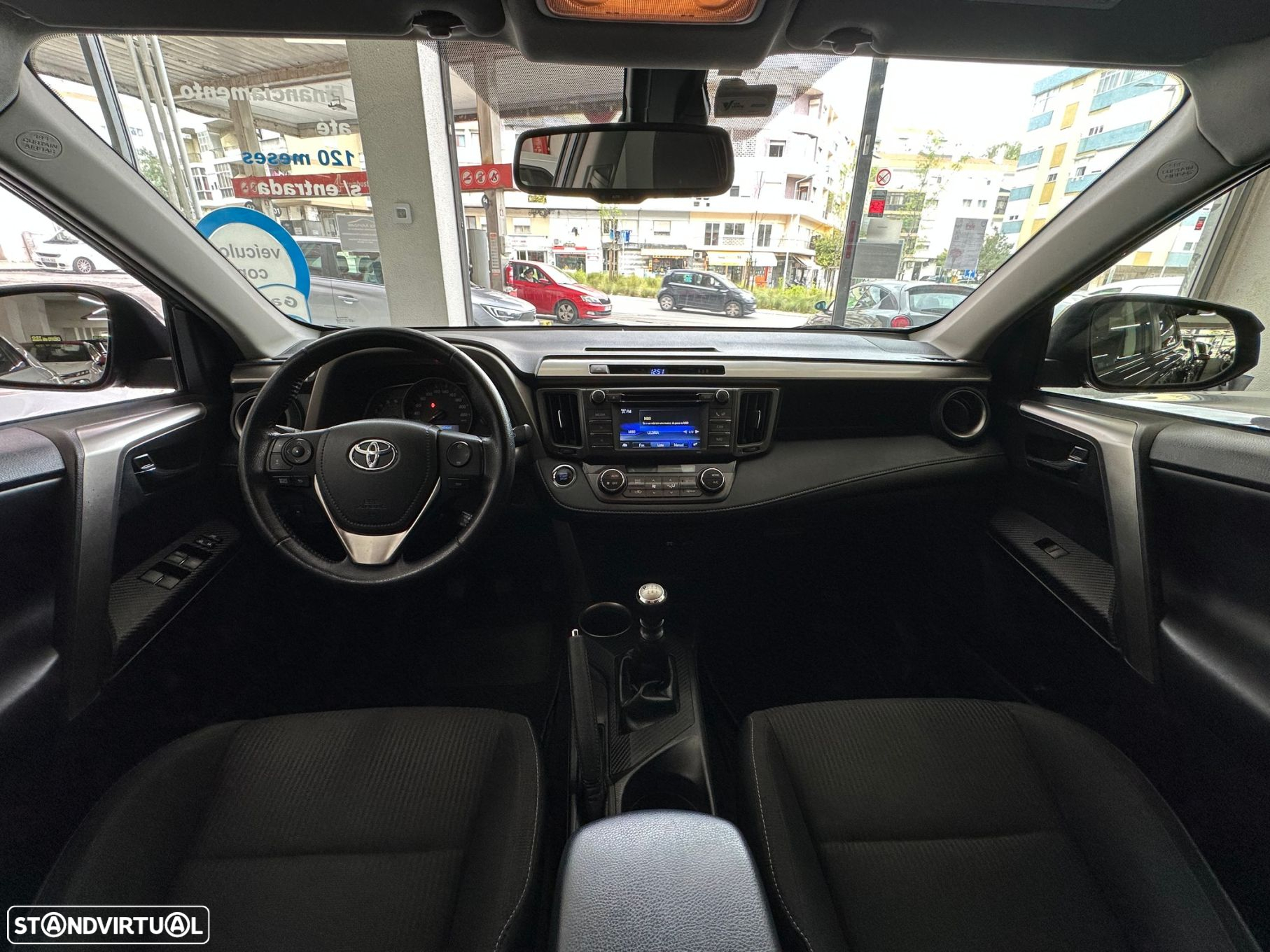 Toyota RAV4 - 12
