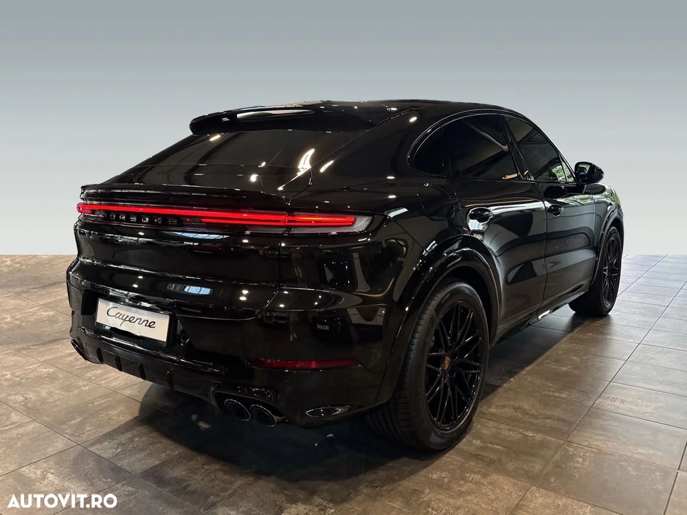 PORSCHE Cayenne Coupe 2026 — imagine 7