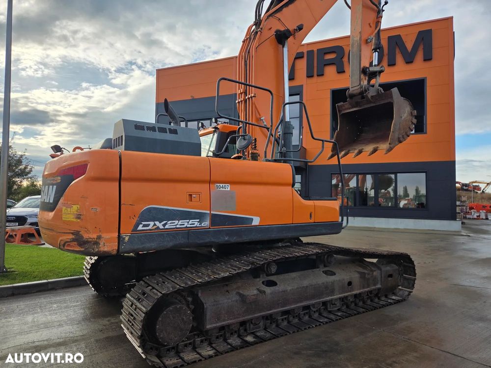 Doosan DX255, 25,5 tone, 2021, 9.340h, Cupa 1,55mc, adanc sapare 6,5m, inst picon pe brate, lant 70% ok, camera spate si lateral dreapta, posibilitate leasing 4 ani-PROMOTIE 50.900 EUR+Tva - 3