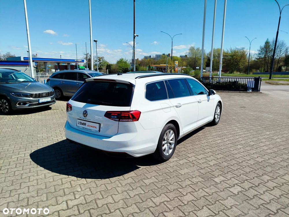 Volkswagen Passat Variant 2.0 TDI EVO Business DSG - 3