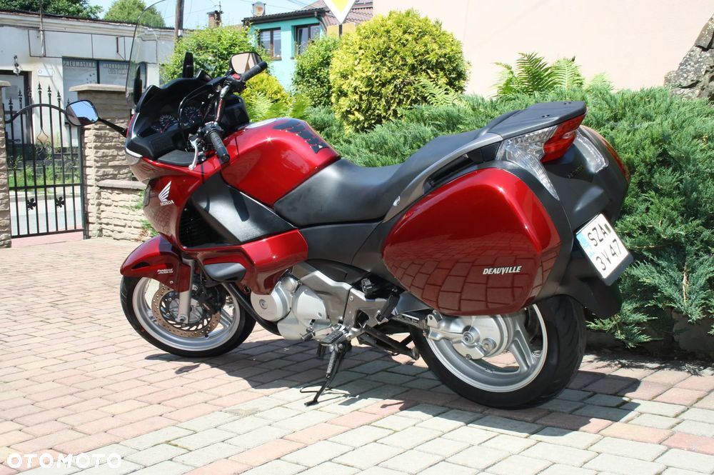 Honda Deauville - 12