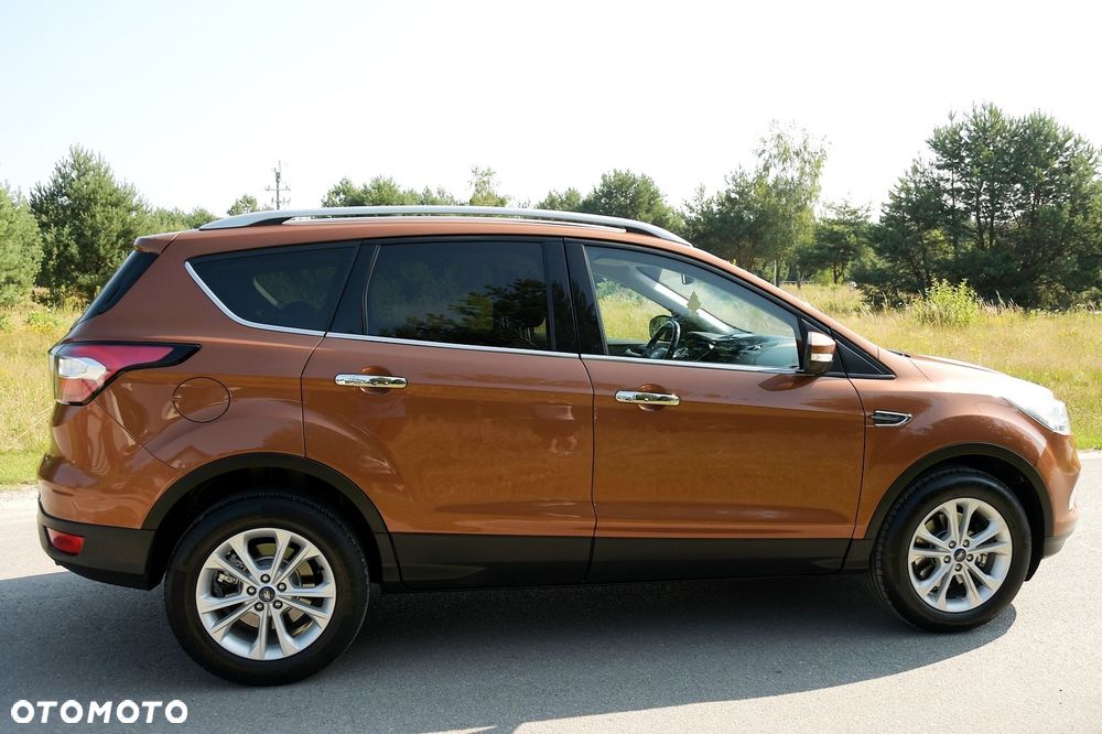 Ford Kuga 2.0 TDCi 2x4 Titanium - 10