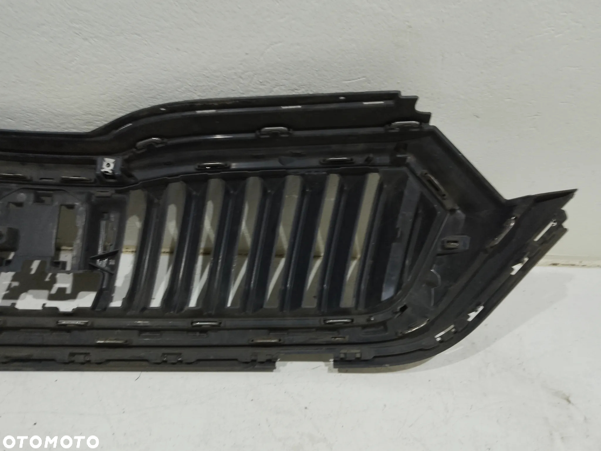 SKODA OCTAVIA IV 4 2020– ATRAPA GRILL Z RADAREM – ORYGINAŁ - 4