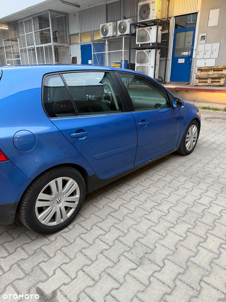 Volkswagen Golf 2.0 TDI DPF GT - 5